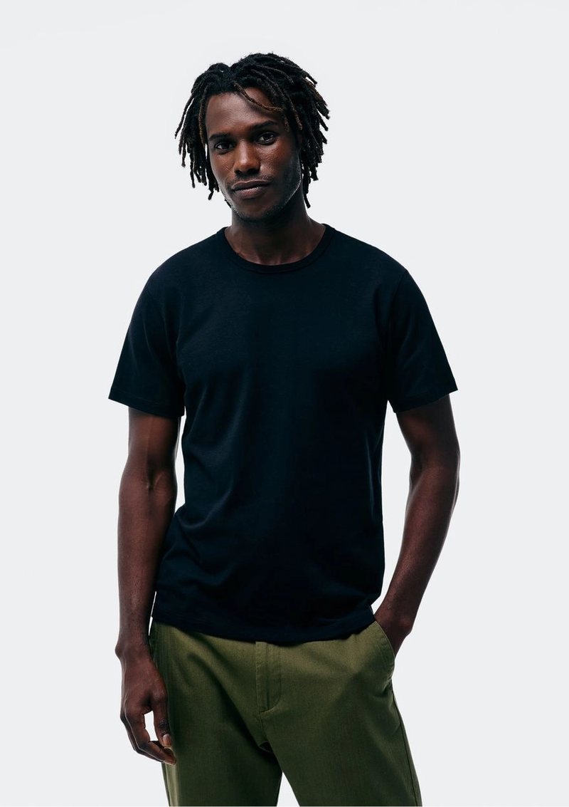camiseta básica masculina manga curta slim: pague 2 leve 3 por 97,90