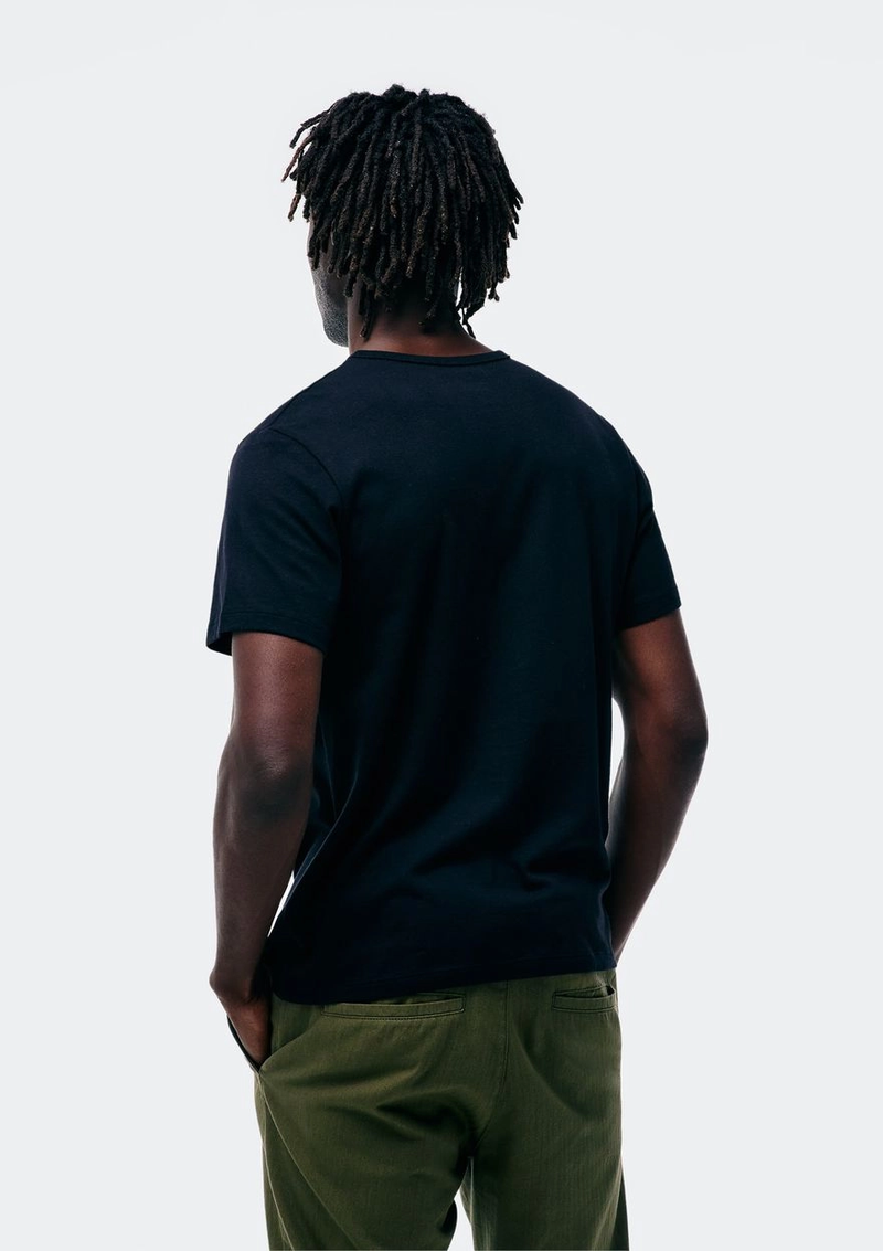 camiseta básica masculina manga curta slim: pague 2 leve 3 por 97,90