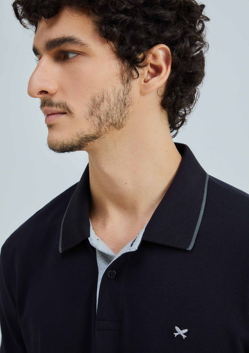 camisa polo básica masculina em piquet com bordado - Preto