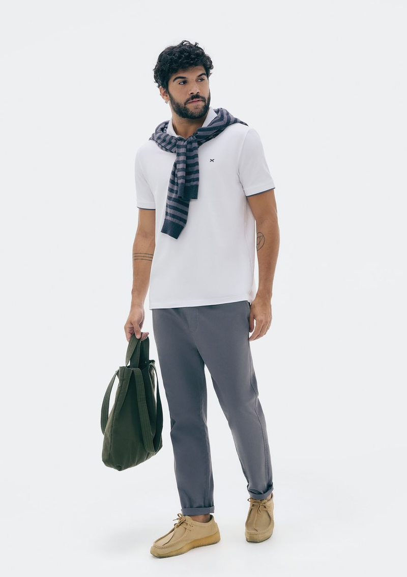 camisa polo básica masculina em piquet com bordado - off white